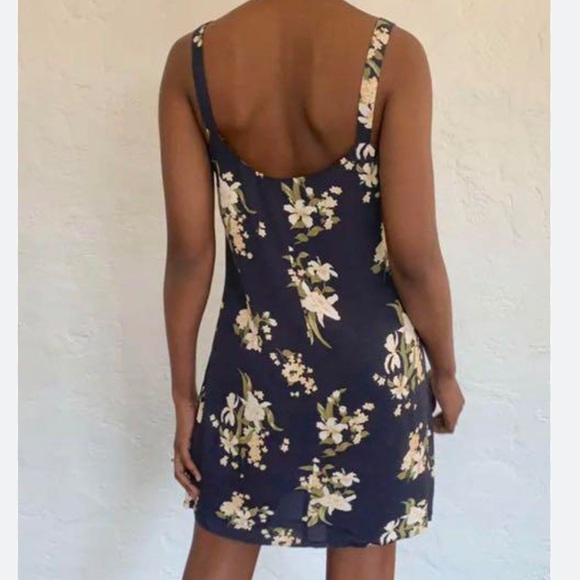 Reformation Puglia Mini Dress in Yolanda - Picture 3 of 12